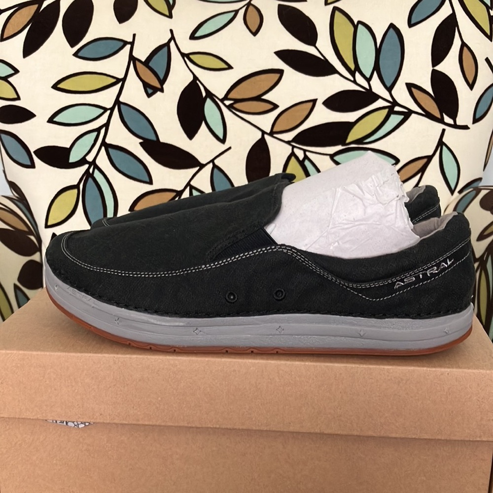 Astral Hemp Bakers Men’s size 11, Onyx Black